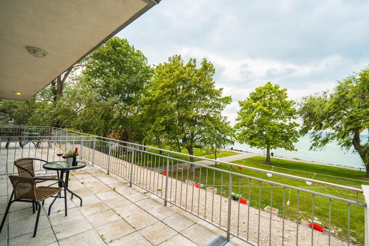 Siesta Sziget - Balaton-Parti Apartmanok Siofok Bagian luar foto