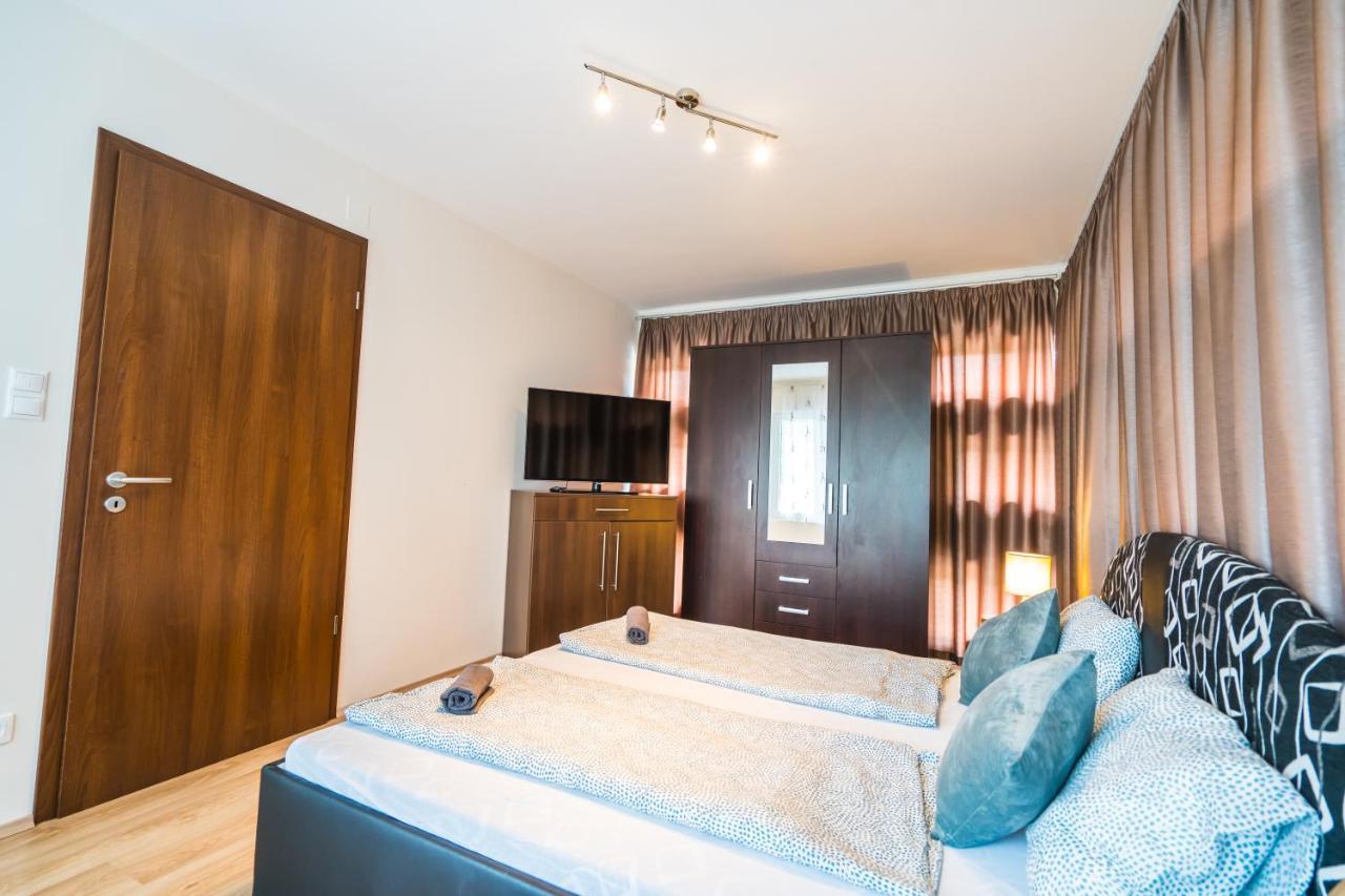 Siesta Sziget - Balaton-Parti Apartmanok Siofok Bagian luar foto