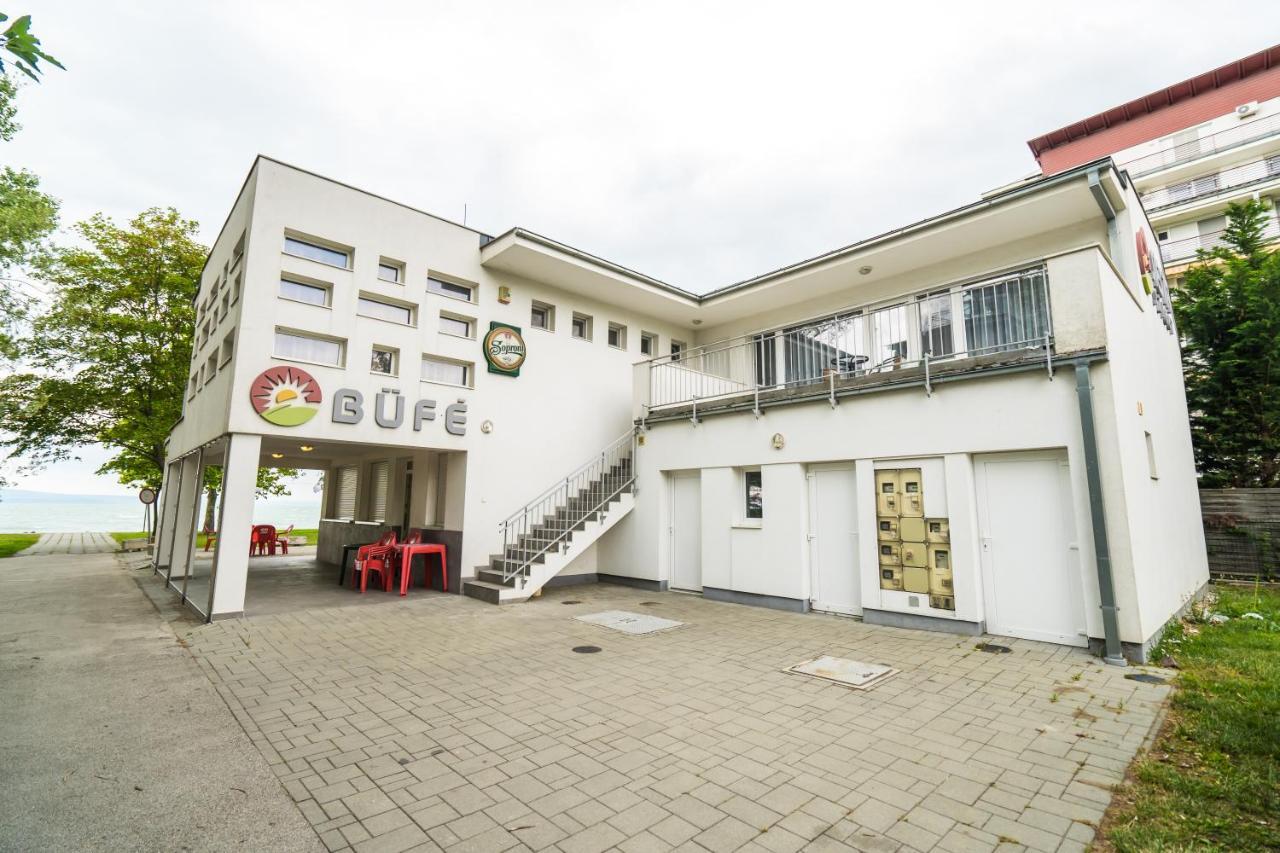 Siesta Sziget - Balaton-Parti Apartmanok Siofok Bagian luar foto