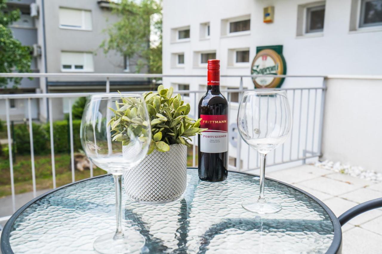 Siesta Sziget - Balaton-Parti Apartmanok Siofok Bagian luar foto