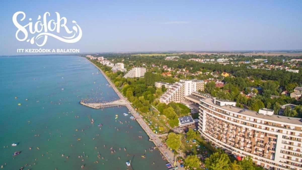 Siesta Sziget - Balaton-Parti Apartmanok Siofok Bagian luar foto